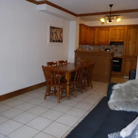 3 Pieces Avec Mezzanine Et Balcon Sud, Proche Et Navette Courchevel - Fr-1-464-3 * Bozel